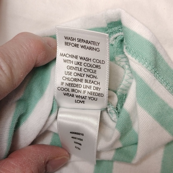 Torrid classic fit womens top size 4X - Picture 5 of 9